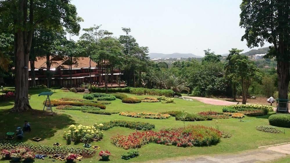 Arayana Phupimarn Resort & Spa Pak Chong Esterno foto