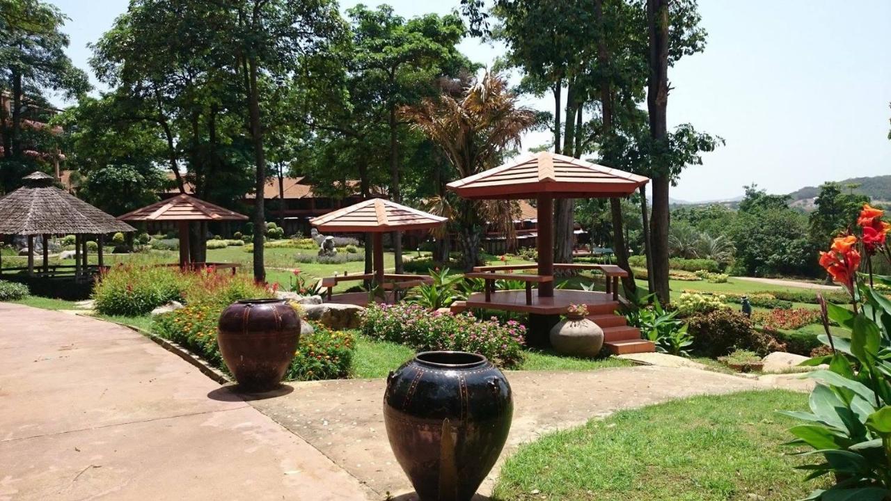 Arayana Phupimarn Resort & Spa Pak Chong Esterno foto